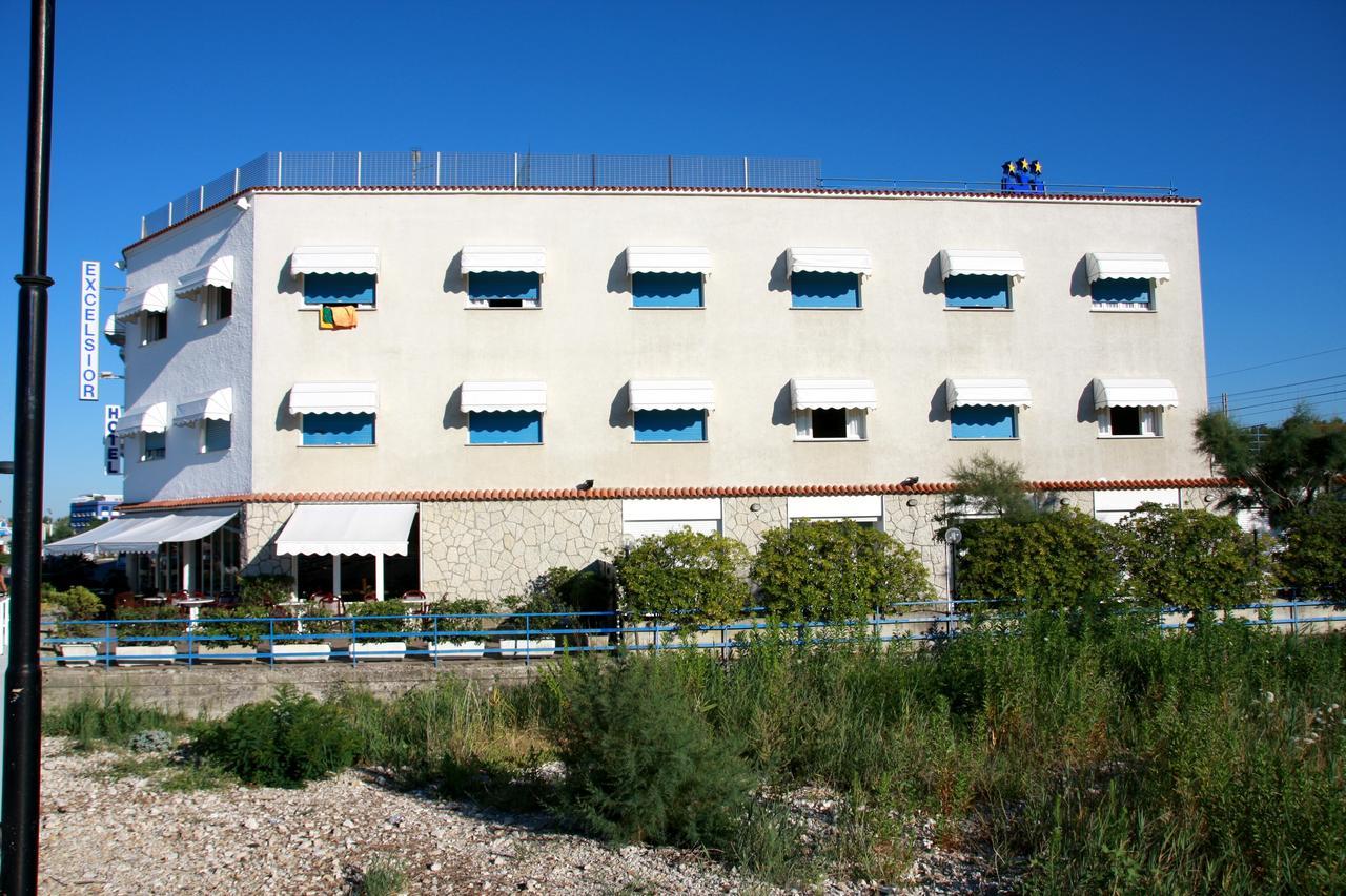 Hotel Excelsior Fano Exterior foto